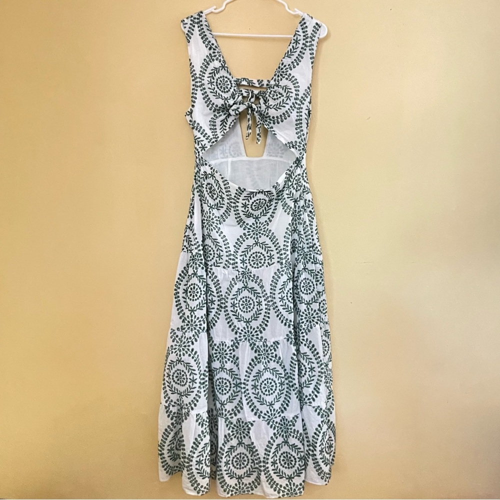 Zara Green and White Sleeveless Eyelet Sundress Sz-Large